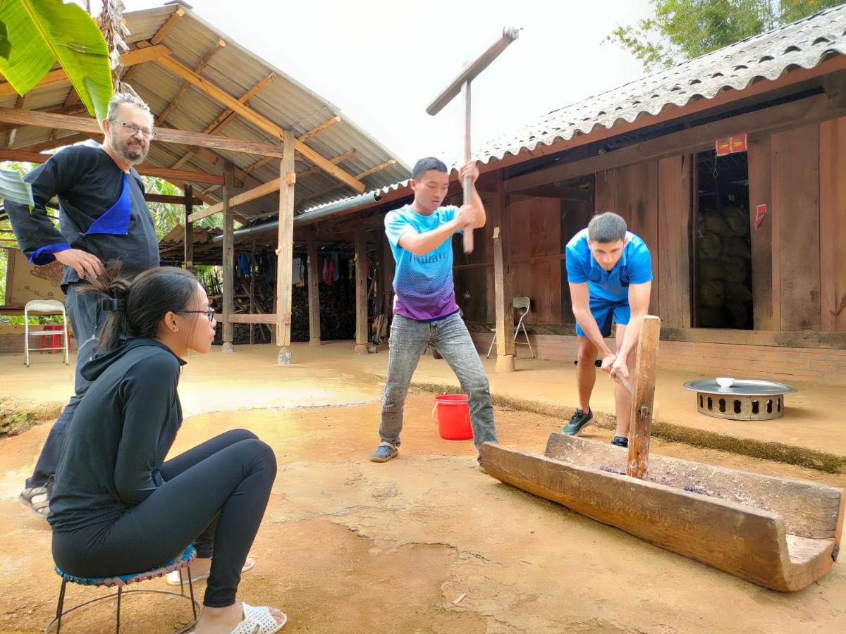 Indigenous Homestay- Trek- Food- Bus Mu Cang Chai Exterior photo